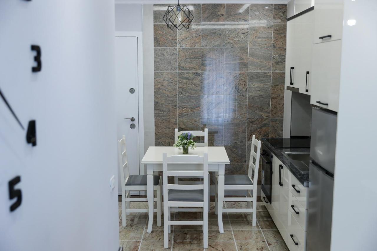 Fishta Apartments Q5 35 Velipoje Ngoại thất bức ảnh
