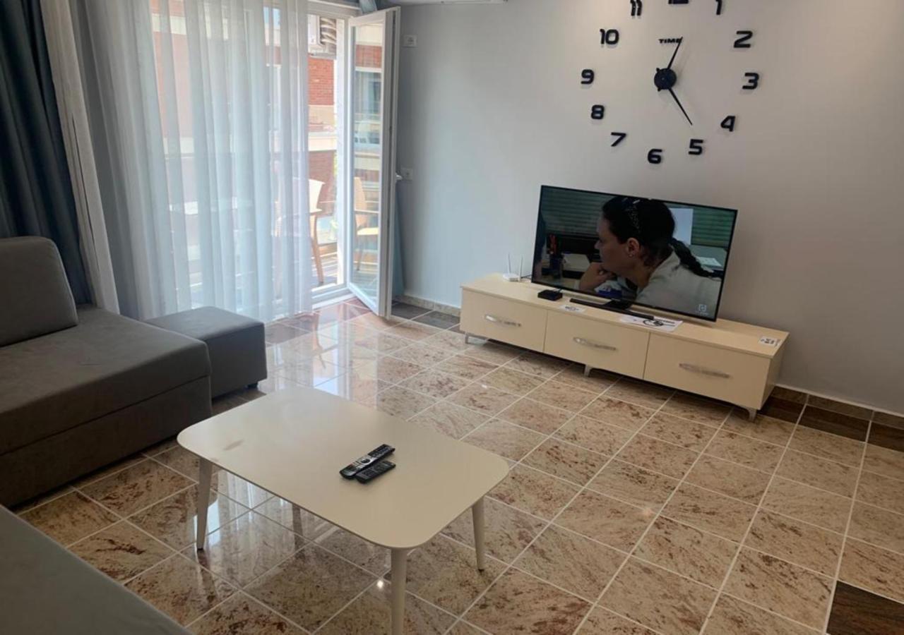 Fishta Apartments Q5 35 Velipoje Ngoại thất bức ảnh
